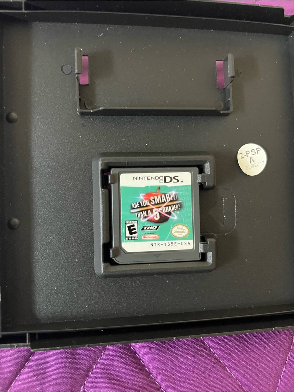 Nintendo DS Game Cartridge - Are You Smarter Than a 5th Grader? (Black)